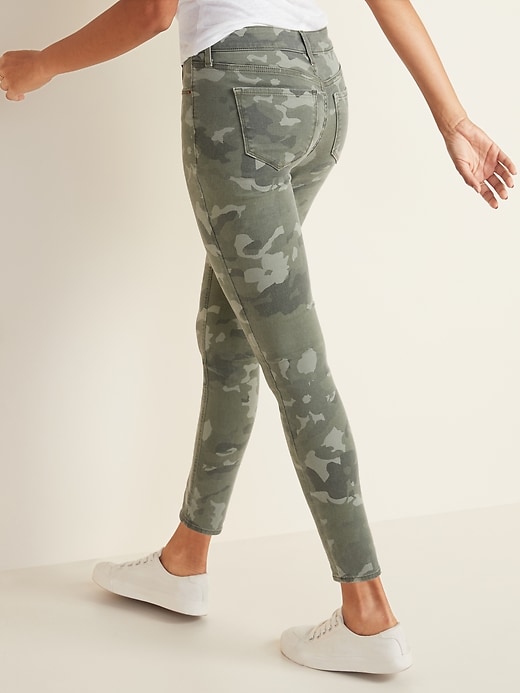 Image number 2 showing, Mid-Rise Floral-Camo Print Rockstar Super Skinny Jeans for Women