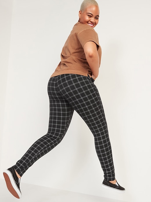 Image number 6 showing, High-Waisted Printed Pixie Skinny Pants