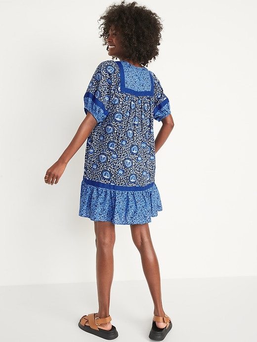 Image number 2 showing, Puff-Sleeve Printed Mini Swing Dress
