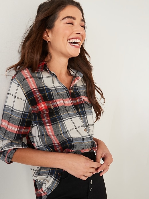 Image number 1 showing, Oversized Plaid Flannel Boyfriend Tunic Shirt for Women