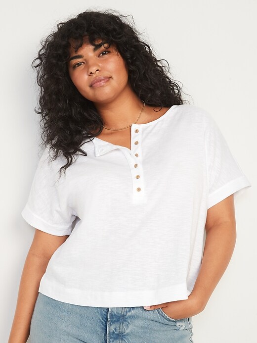 Image number 5 showing, Short-Sleeve Crinkled Slub-Knit Henley Easy T-Shirt for Women