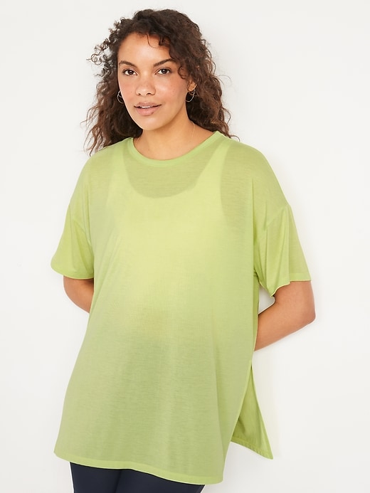 Old Navy Oversized UltraLite AllDay Performance TShirt for Women