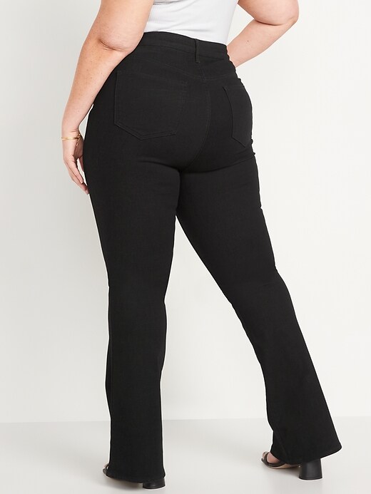 Image number 6 showing, FitsYou 3-Sizes-in-1 Extra High-Waisted Black Flare Jeans for Women