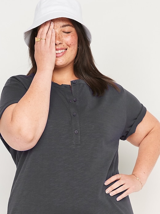 Image number 3 showing, Short-Sleeve Henley T-Shirt Midi Shift Dress for Women