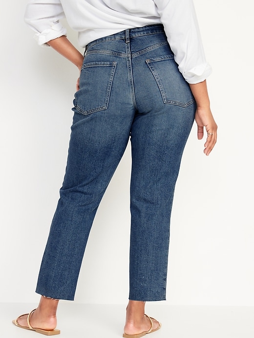 Image number 6 showing, Curvy High-Waisted Button-Fly OG Straight Cut-Off Jeans
