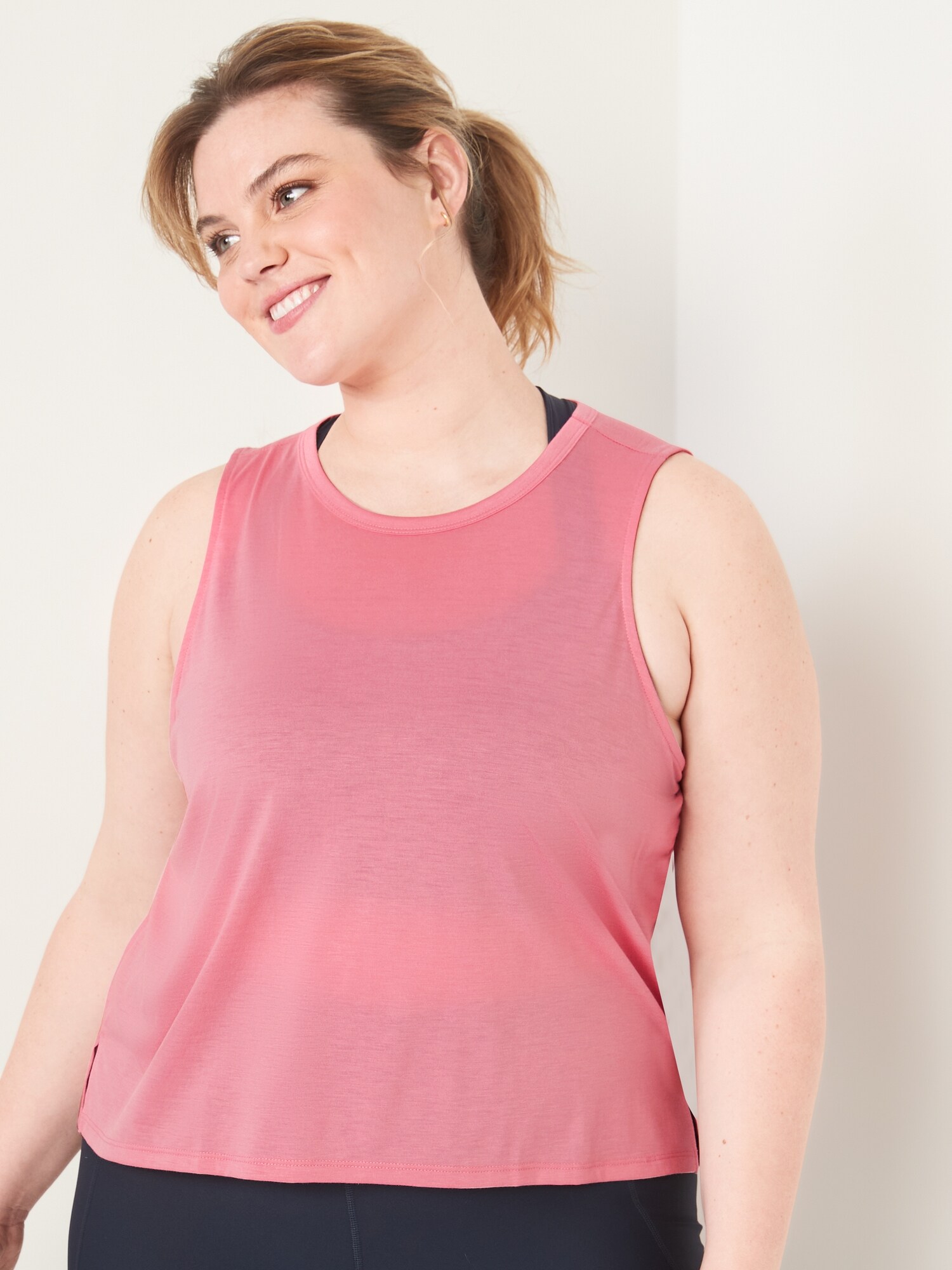 UltraLite All-Day Performance Crop Tank Top For Women | Old Navy