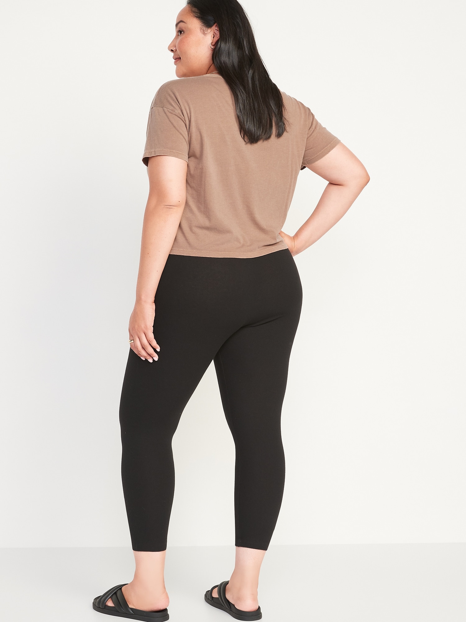 Extra High-Waisted Crossover Rib-Knit 7/8-Length Leggings for