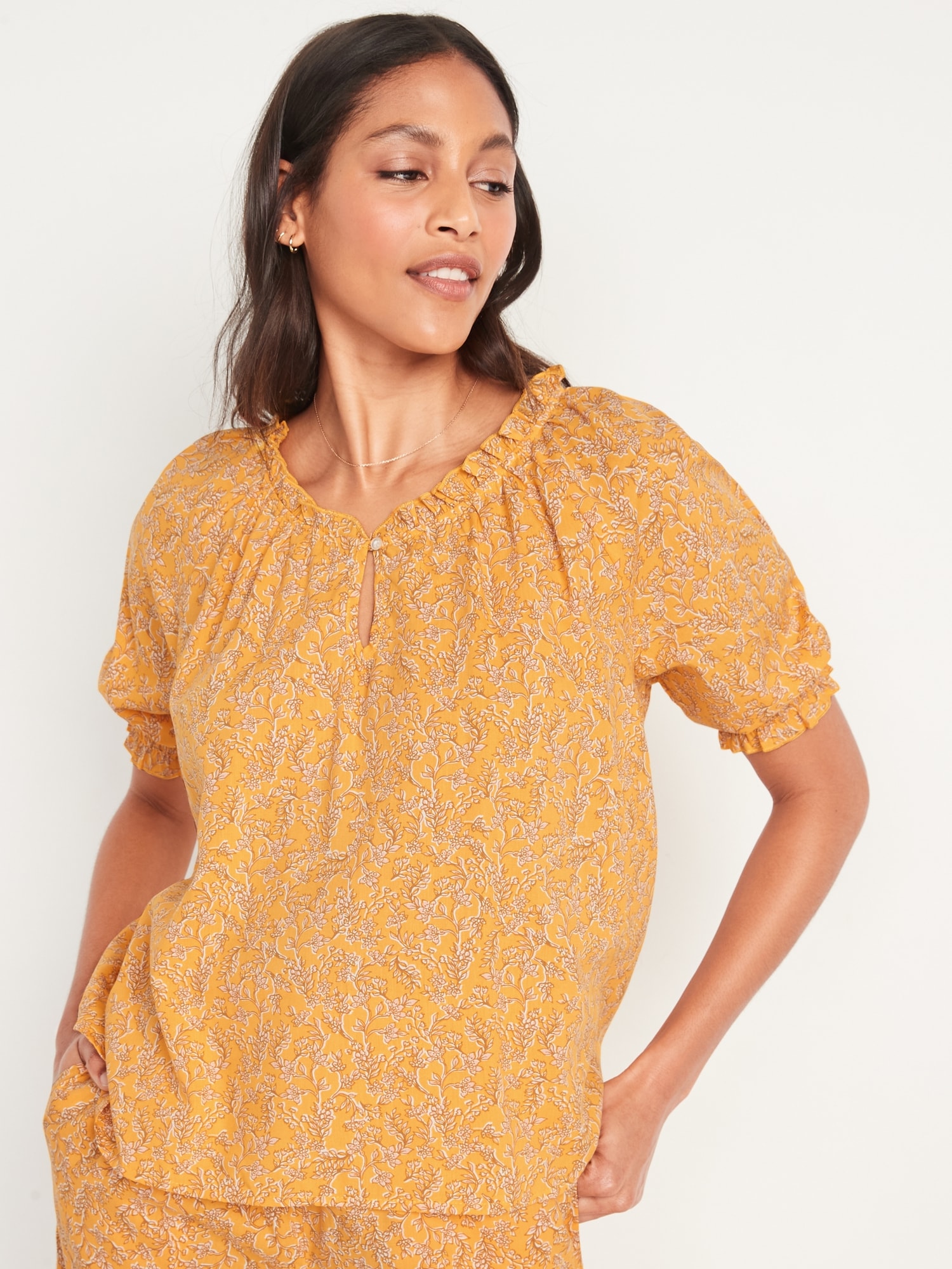 Old Navy Puff-Sleeve Floral Swing Pajama Top yellow. 1
