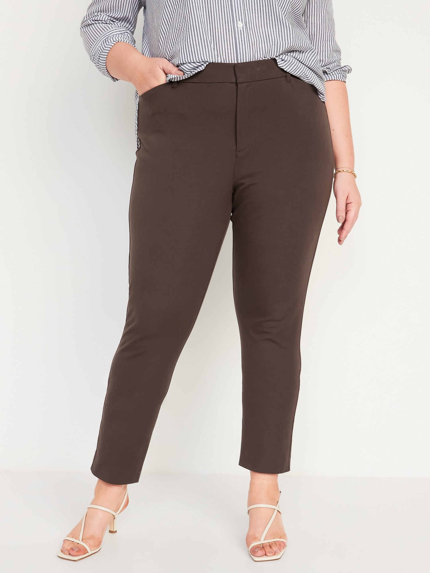 old navy plus size capris