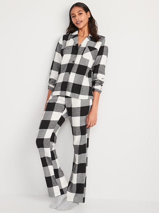 Old Navy Printed Flannel Pajama Set for Women. 1