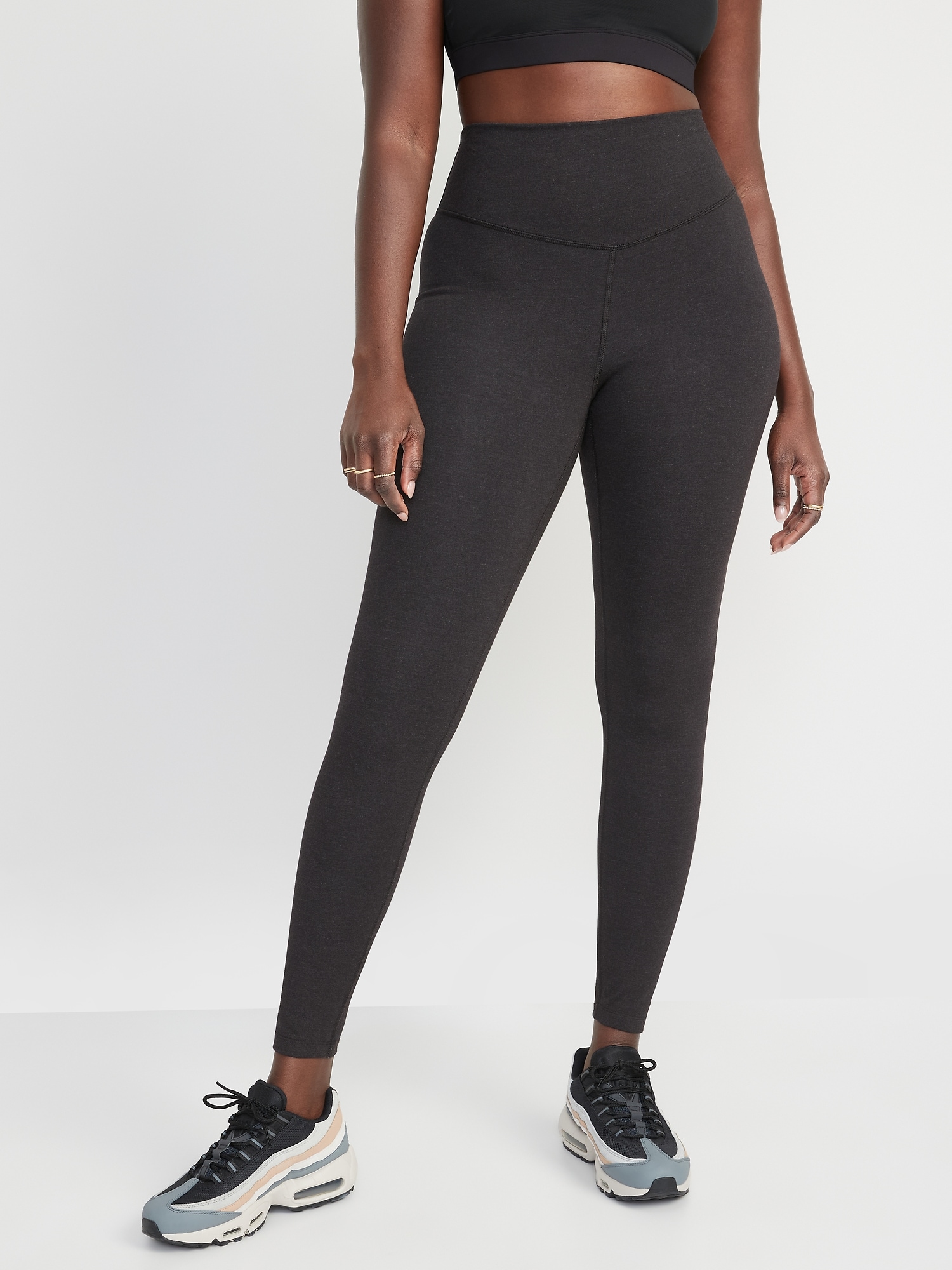 Old Navy Extra High-Waisted PowerChill Crop Leggings