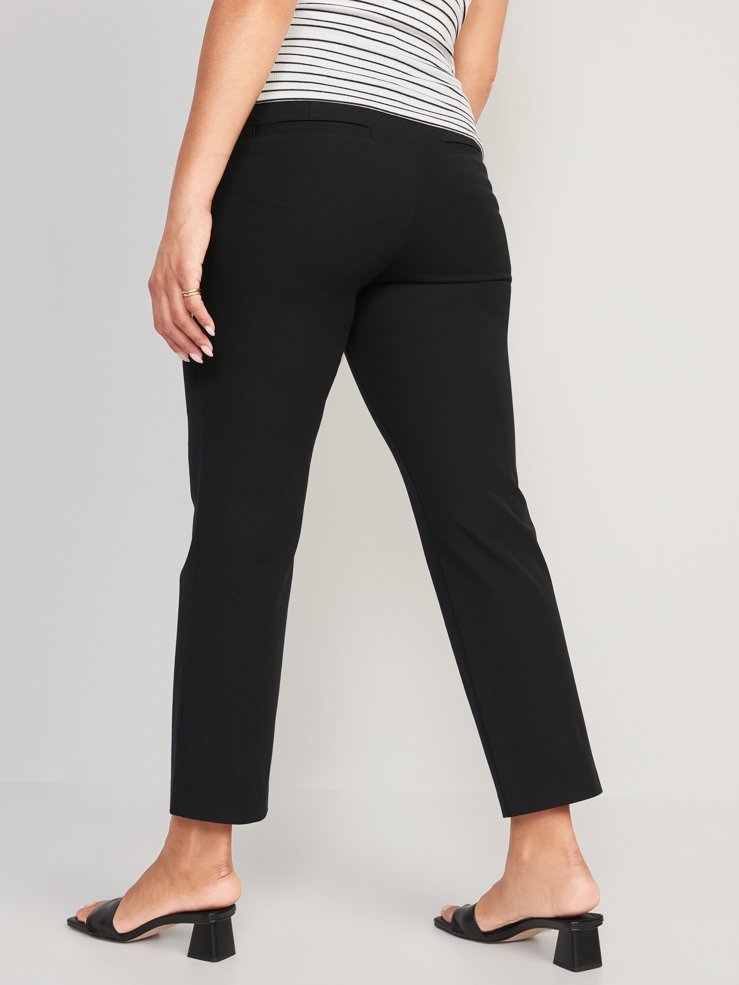 Женские брюки Old Navy Maternity Full-Panel Pixie Straight Ankle, цвет: Чёрный — фото 2