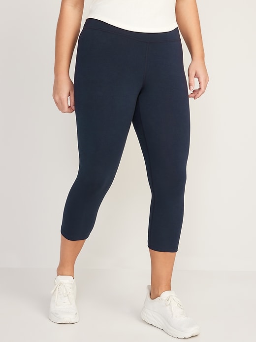Image number 5 showing, Extra High-Waisted PowerChill Cropped Leggings for Women