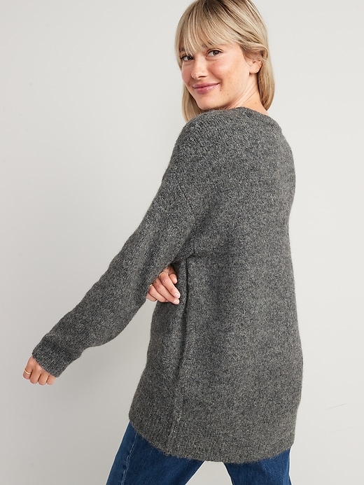 Image number 2 showing, Cozy Plush-Yarn Cocoon Tunic Sweater for Women