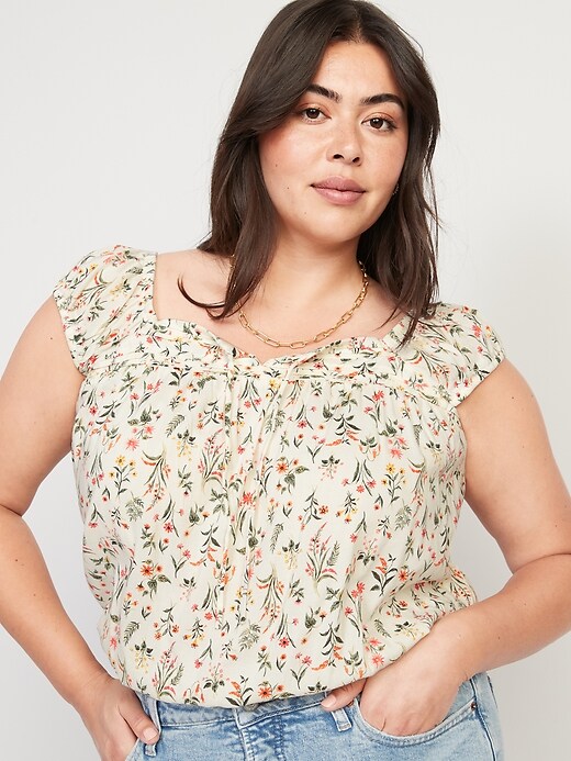 Image number 7 showing, Puff-Sleeve Cropped Floral-Print Pintucked Blouse for Women