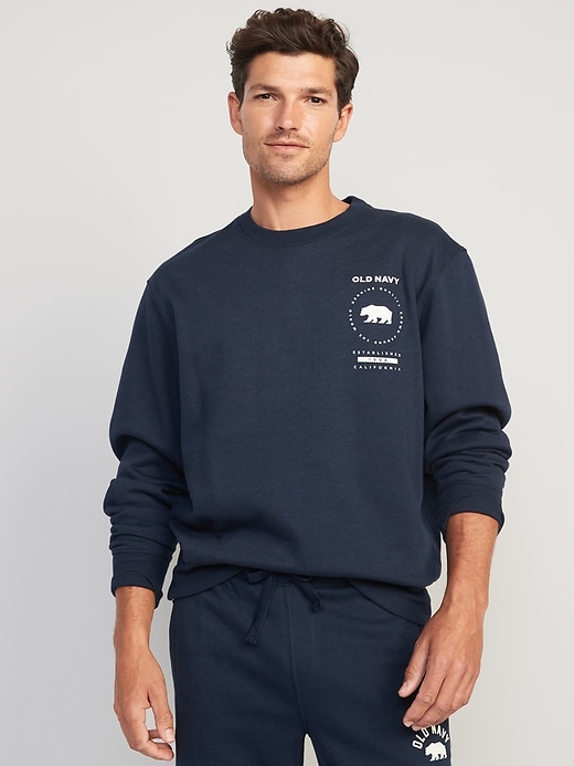 Old Navy Oversized Logo-Graphic Crew-Neck Sweatshirt for Men. 4