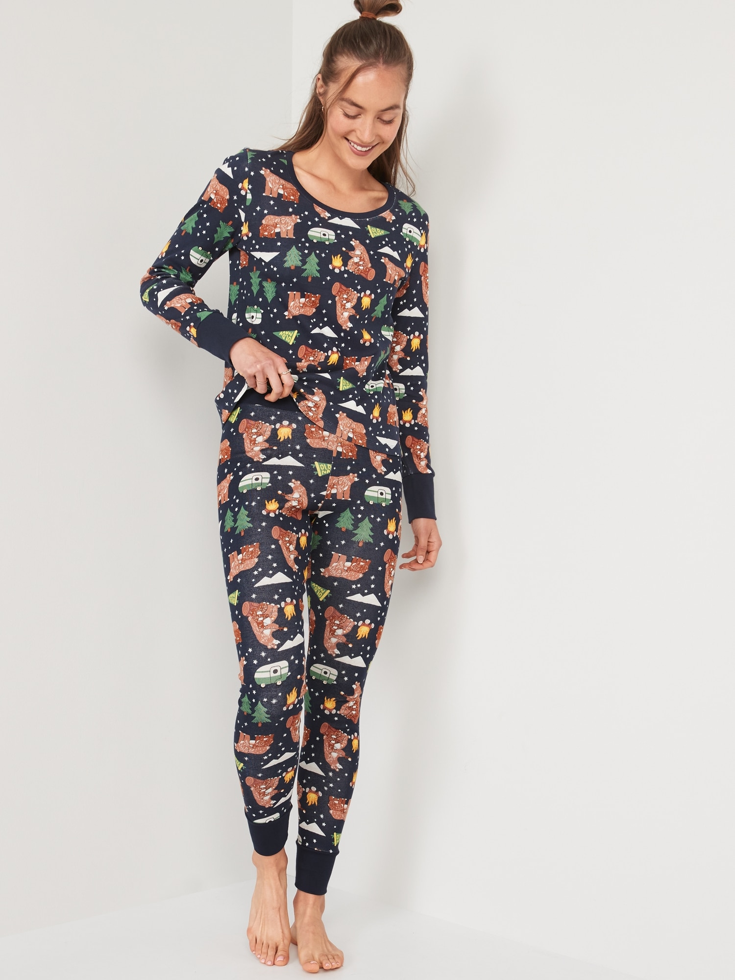 Old Navy Matching Graphic Pajama Set for Women multi. 1