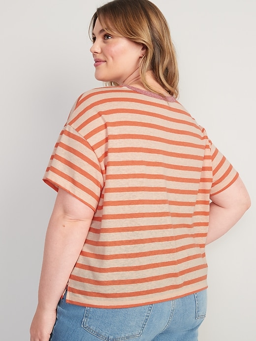 Image number 8 showing, Short-Sleeve Oversized Cropped Striped Linen-Blend T-Shirt for Women