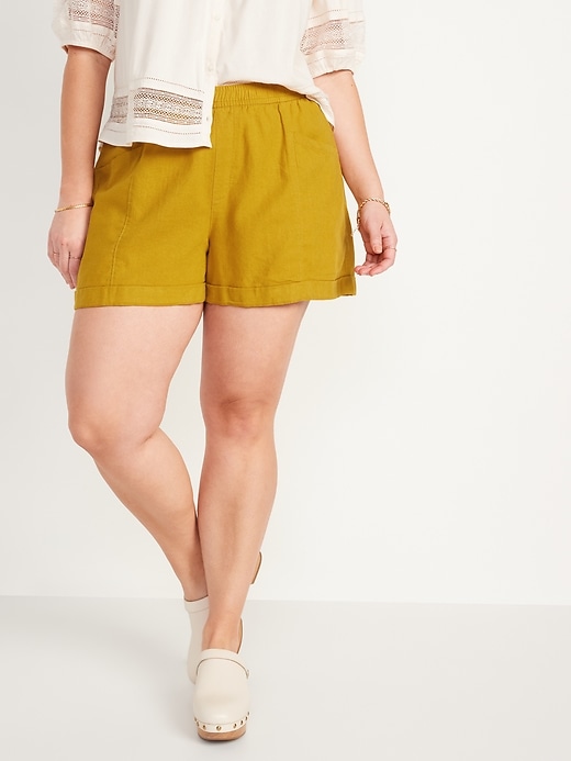 Image number 5 showing, High-Waisted Linen-Blend Shorts -- 3.5-inch inseam