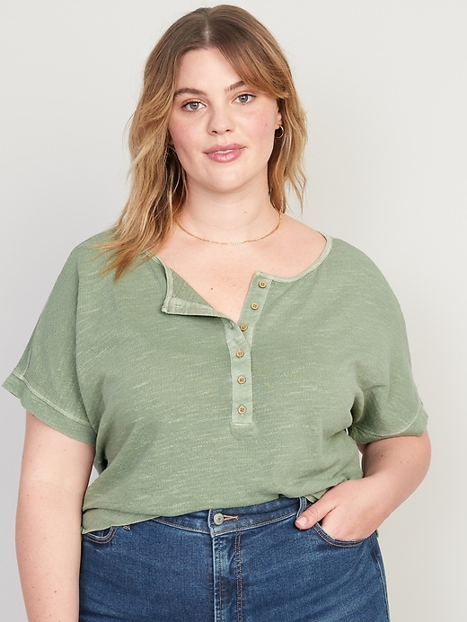 Image number 7 showing, Short-Sleeve Cropped Crinkled Slub-Knit Henley T-Shirt for Women