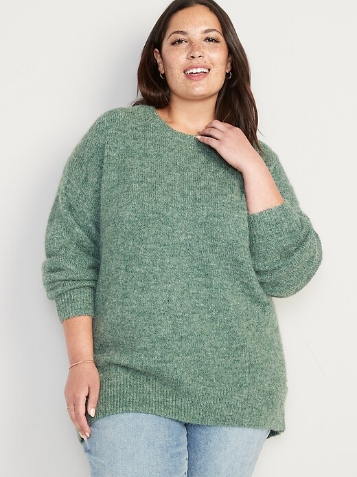 Image number 7 showing, Cozy Plush-Yarn Cocoon Tunic Sweater for Women