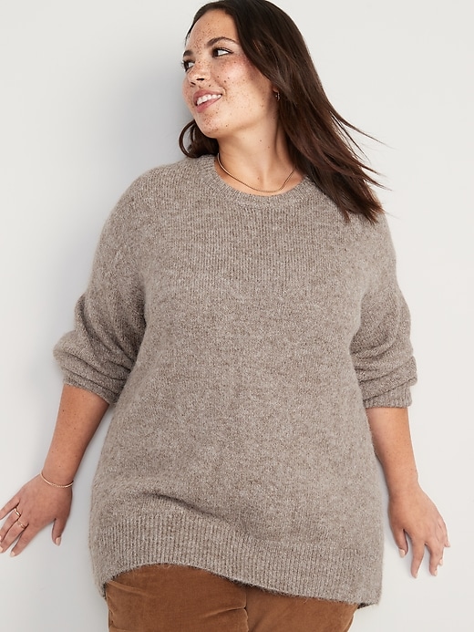 Image number 7 showing, Cozy Plush-Yarn Cocoon Tunic Sweater