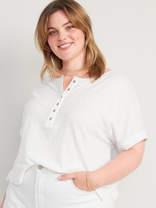 Image number 7 showing, Short-Sleeve Crinkled Slub-Knit Henley Easy T-Shirt for Women