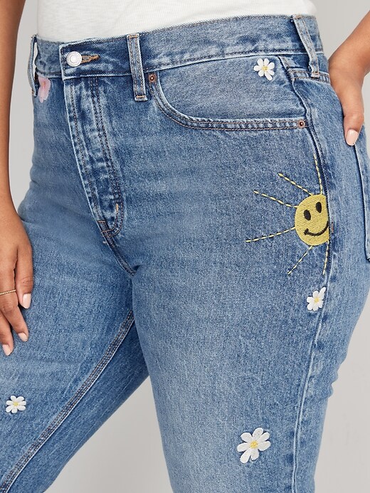 Image number 3 showing, High-Waisted Button-Fly Slouchy Straight Embroidered Non-Stretch Cut-Off Jeans for Women