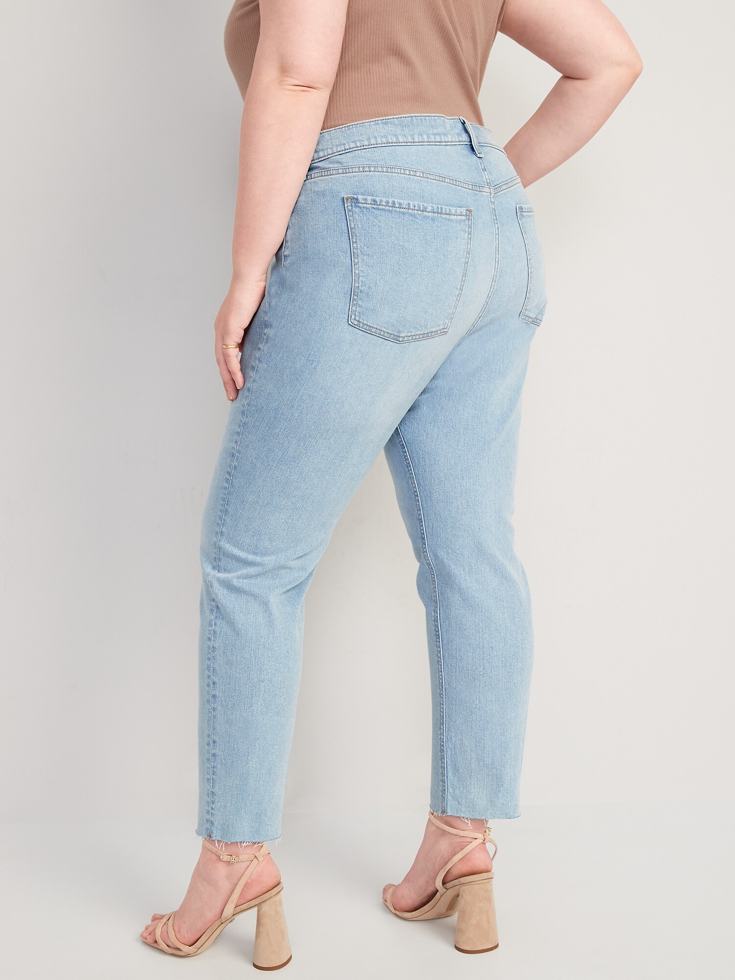 Low-Rise Boyfriend Straight Cut-Off Jeans for Women | Old Navy