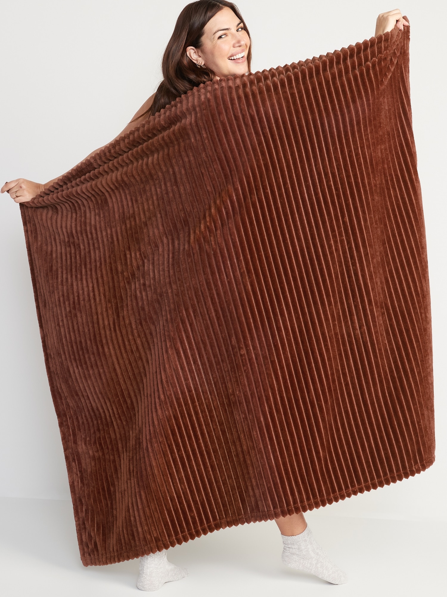 Old Navy Plush Textured-Rib Blanket for the Family brown. 1
