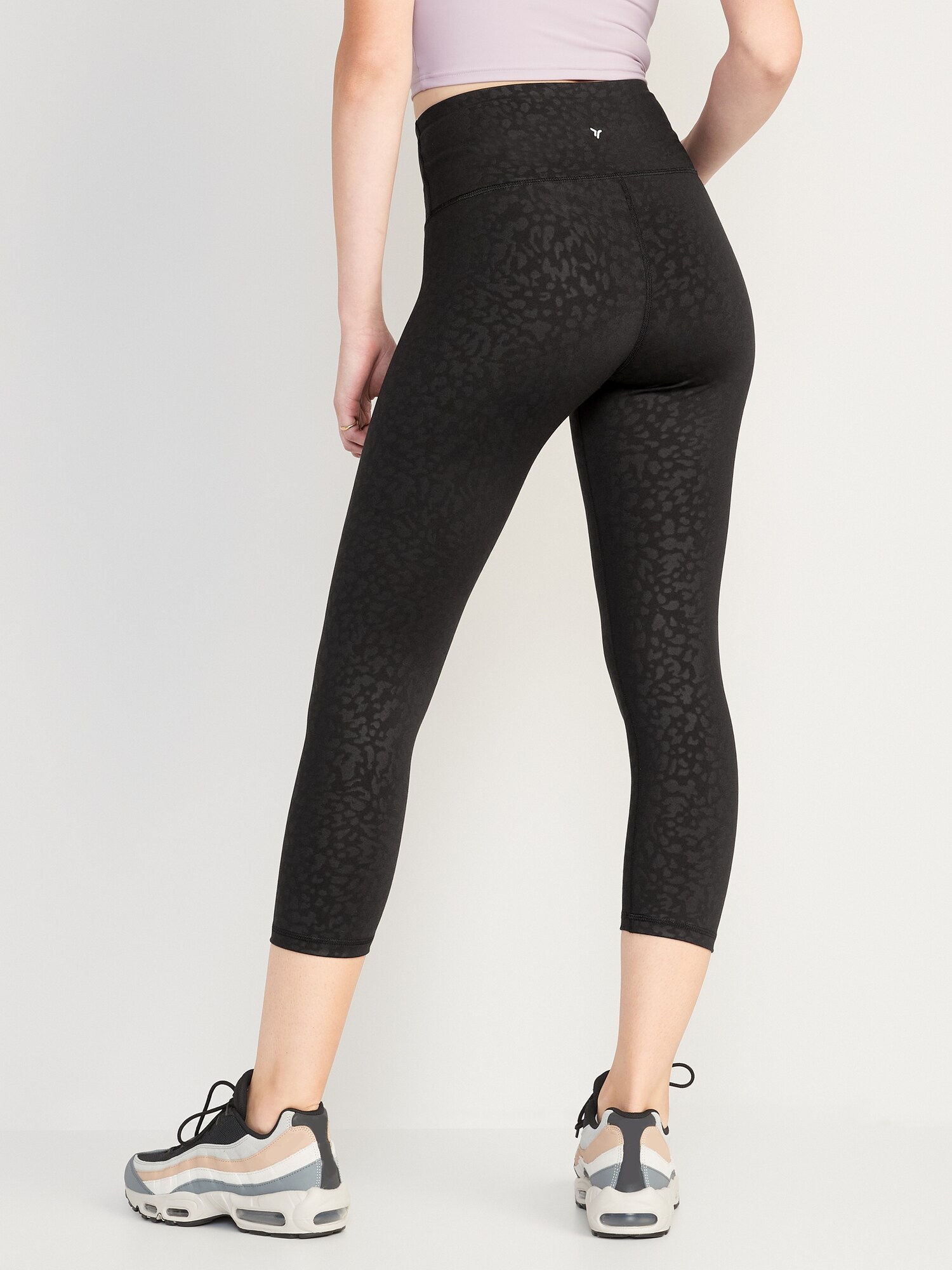 gap body capri leggings