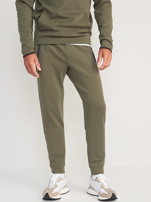 Old Navy Dynamic Fleece Jogger Sweatpants for Men. 8