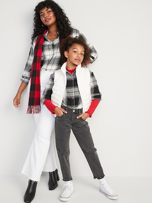 Image number 3 showing, Cropped Plaid Flannel Boyfriend Shirt for Women