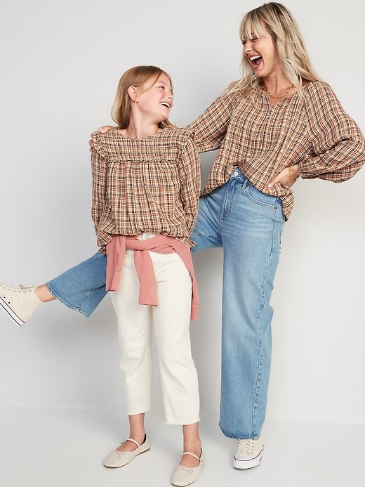 Image number 3 showing, Fitted Puff-Sleeve Plaid Top for Women