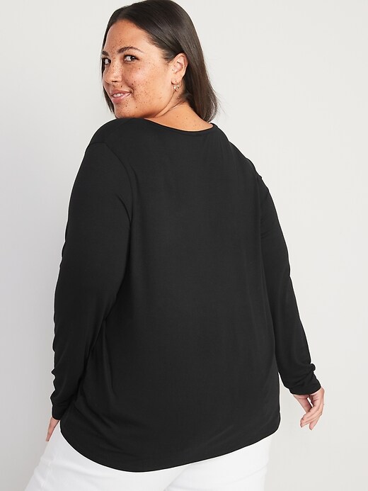 Image number 8 showing, Luxe V-Neck Long-Sleeve T-Shirt
