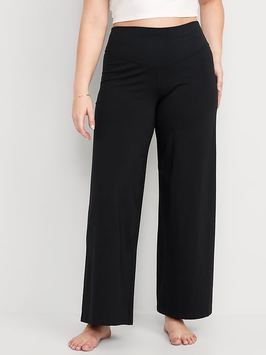 Image number 8 showing, Extra High-Waisted PowerChill Hidden-Pocket Wide-Leg Yoga Pants for Women