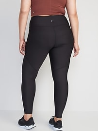 Old Navy Extra High-Waisted Powersoft Light Compression Hidden-Pocket  Leggings in Gray Leopard, The Best Patterned Pieces From Old Navy to Add  to a Mostly Black Workout Wardrobe