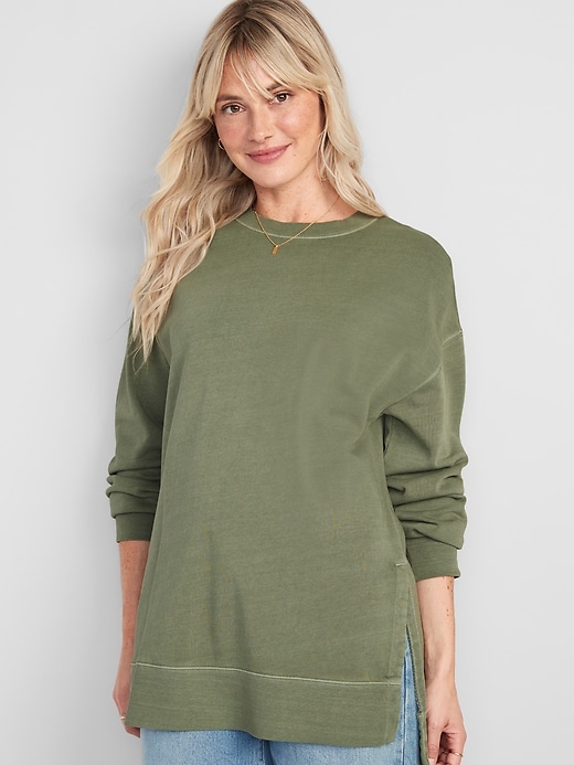Old Navy Oversized Boyfriend Garment-Dyed Tunic Sweatshirt for Women. 6