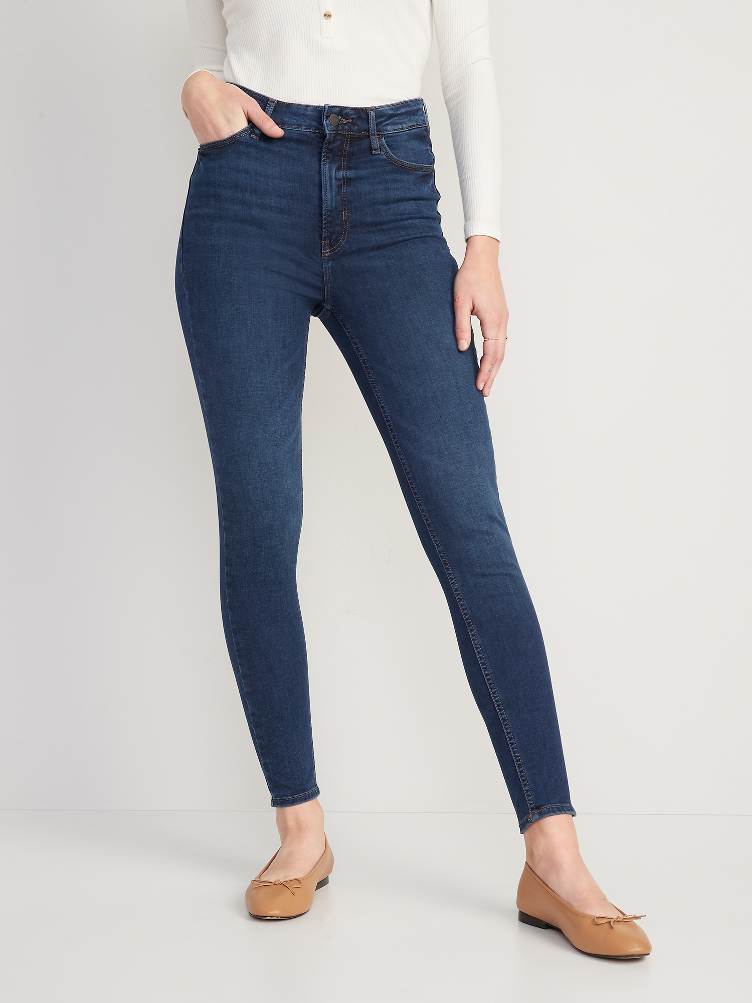 indelukke tjener vente FitsYou 3-Sizes-in-1 Extra High-Waisted Rockstar Super-Skinny Jeans for  Women | Old Navy