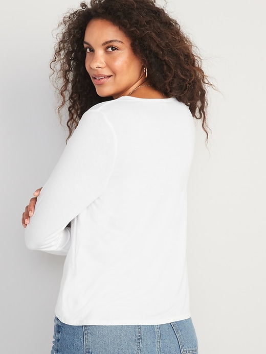 Image number 2 showing, Luxe V-Neck Long-Sleeve T-Shirt