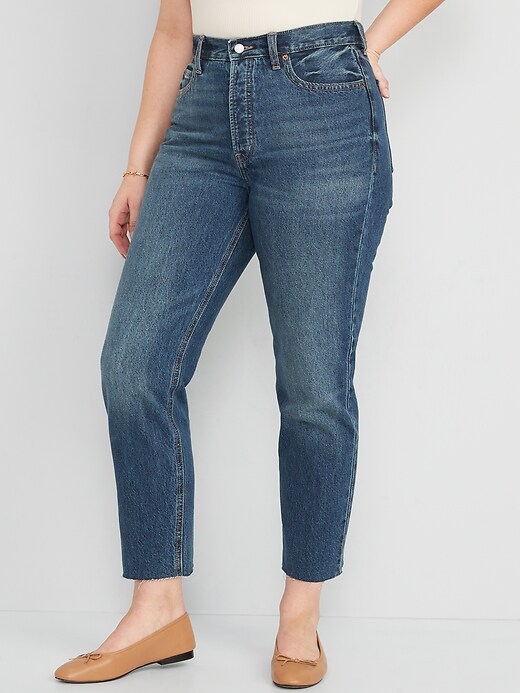 Image number 5 showing, Extra High-Waisted Button-Fly Sky-Hi Straight Cut-off Non-Stretch Jeans for Women