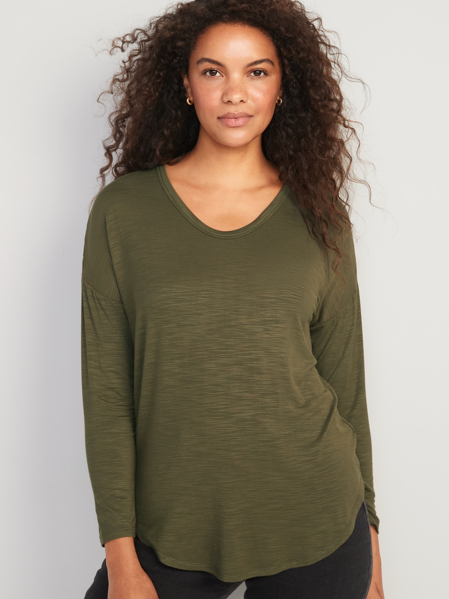 Old Navy Luxe Long-Sleeve Voop-Neck Tunic T-Shirt for Women green. 1