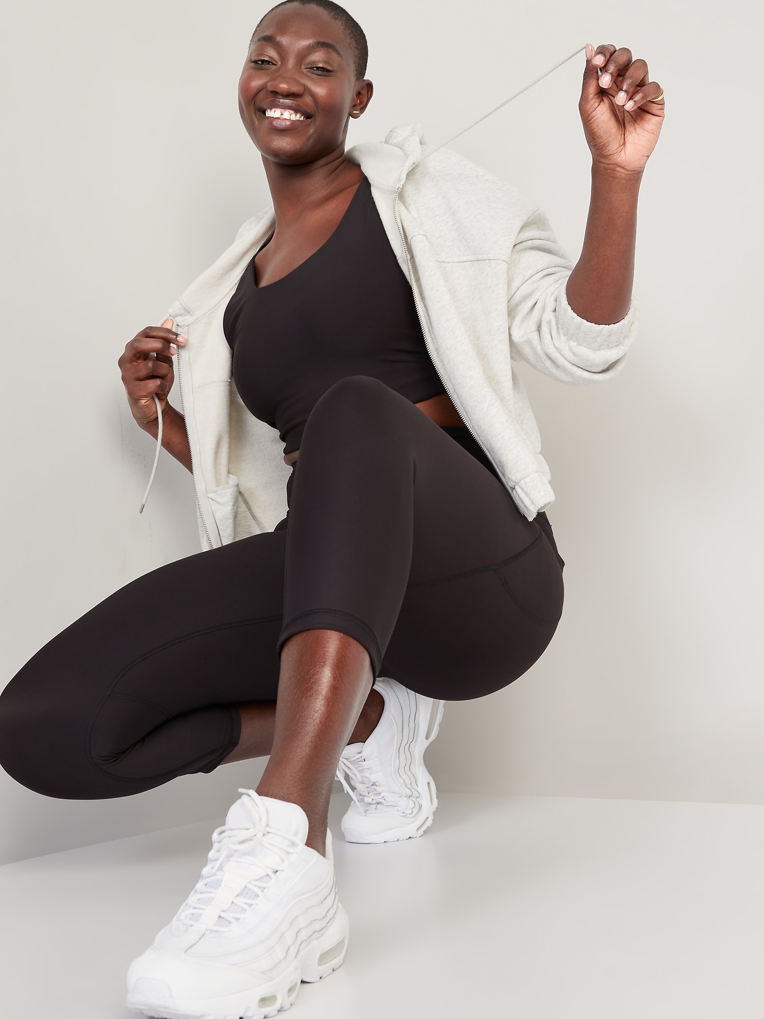 Buy Women Polyester High-Waist Cropped Gym Leggings - Black Online