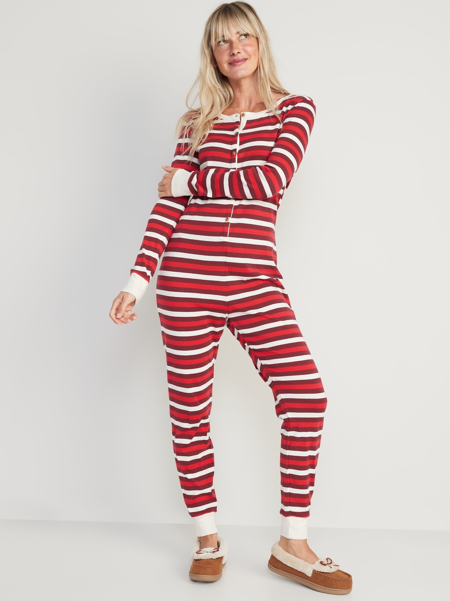 Old Navy Matching Printed One-Piece Pajamas for Women red. 1