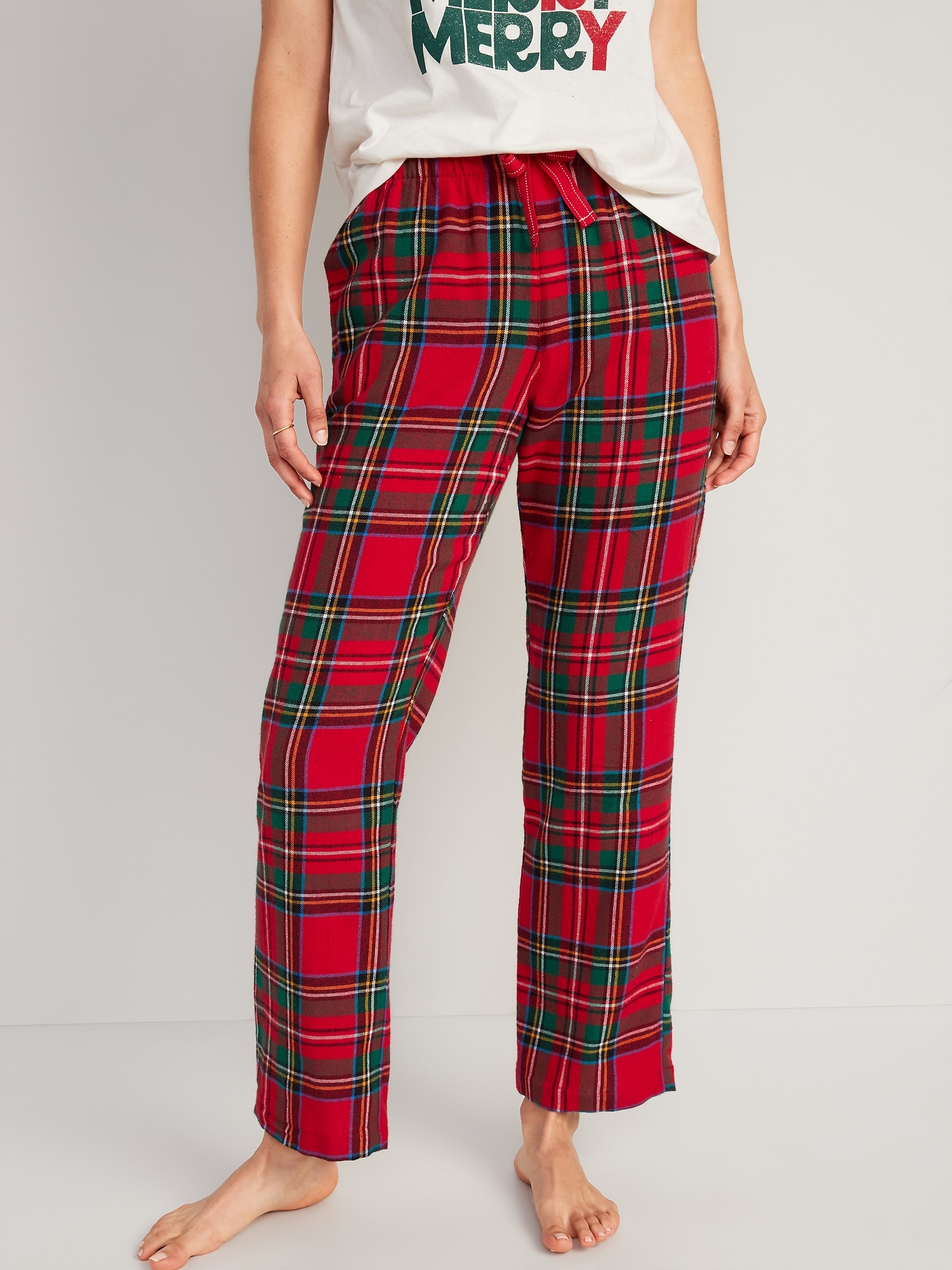 Old Navy Mid-Rise Flannel Pajama Pants red. 1