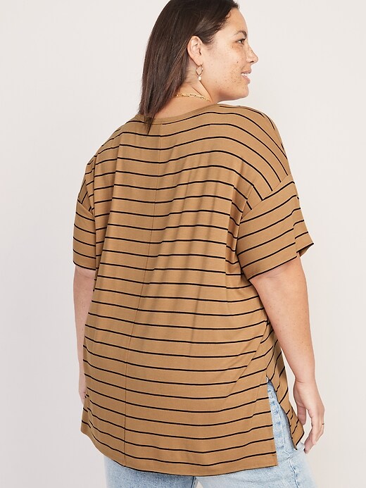 Image number 8 showing, Short-Sleeve Luxe Oversized Striped Tunic T-Shirt