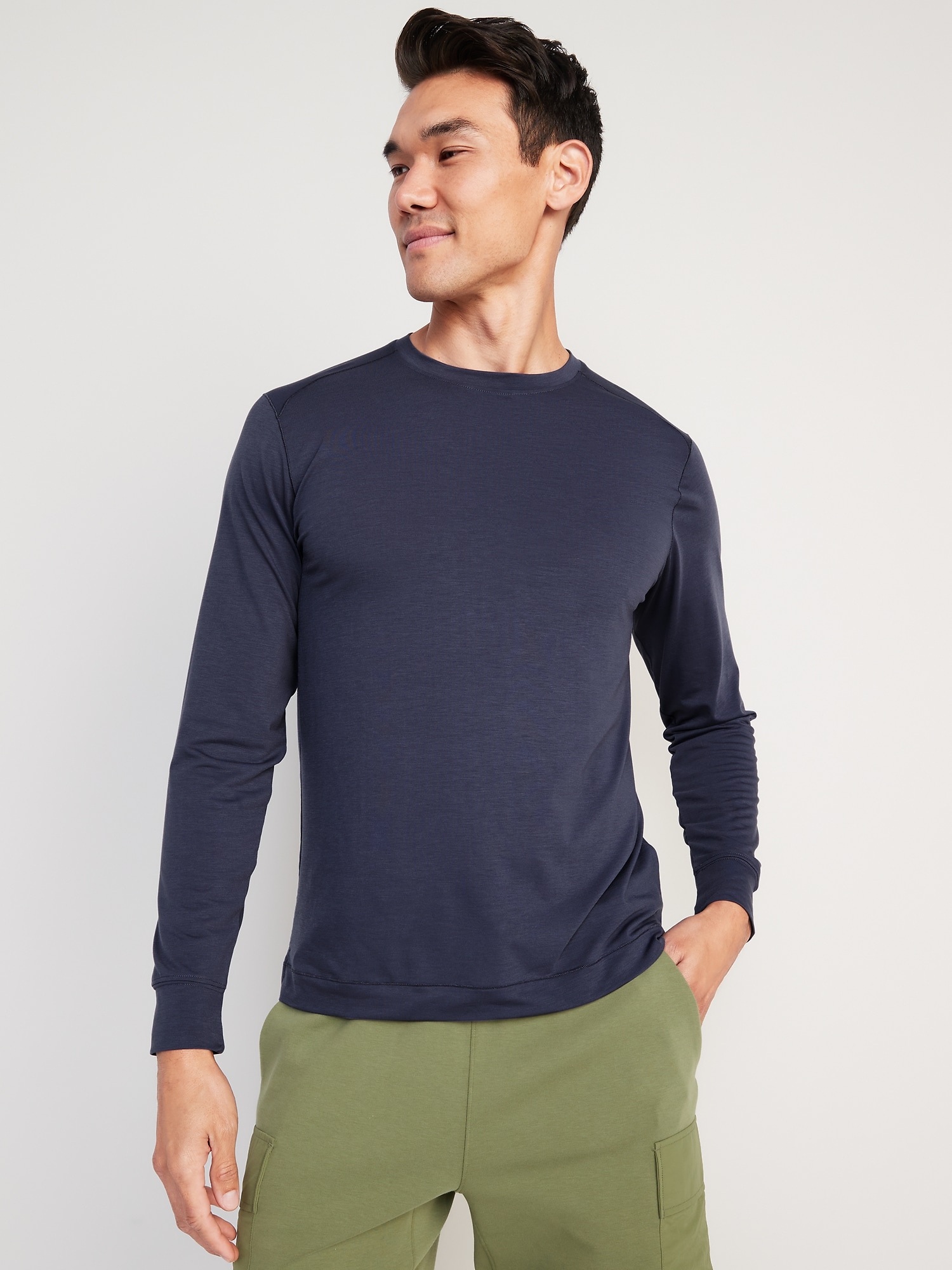 Beyond 4-Way Stretch Long-Sleeve T-Shirt | Old Navy