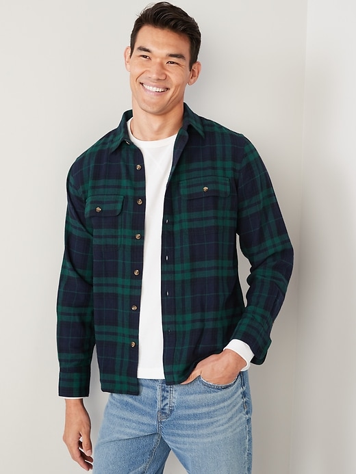 Old Navy Regular-Fit Plaid Double-Brushed Flannel Shirt for Men. 9