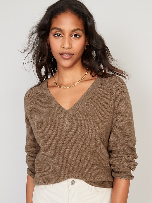 Image number 1 showing, V-Neck Heathered Shaker-Stitch Cocoon Sweater