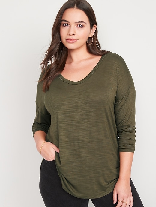 Image number 5 showing, Luxe Long-Sleeve Voop-Neck Tunic T-Shirt
